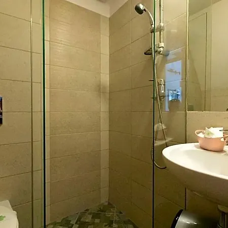 Club Rossignol Otel *