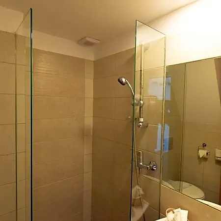 Club Rossignol Otel Braşov